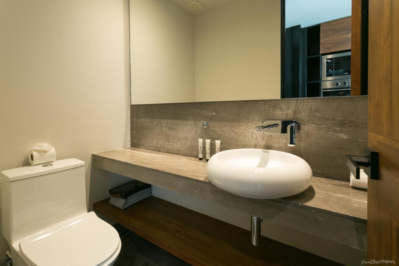 Aparthotel Iik By Groovy Stays- A Hip Condo-hotel With Wifi, Rooftop, Pool, Sleeps 6 *